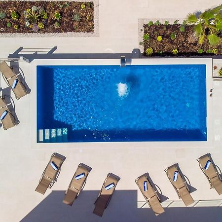 Villa Hileja Марина Экстерьер фото