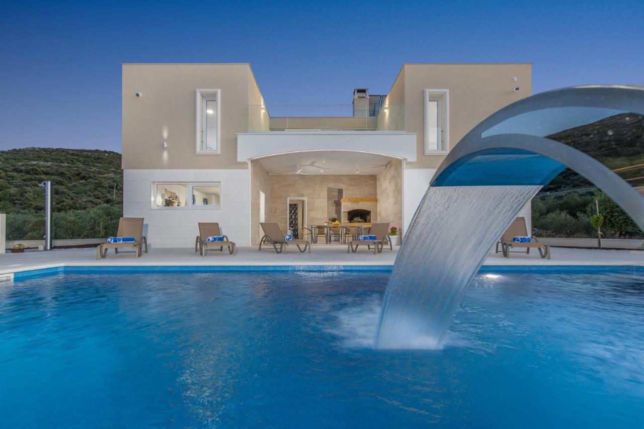Villa Hileja Марина Экстерьер фото